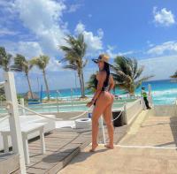 631101759: Chica busca chico en Barcelona