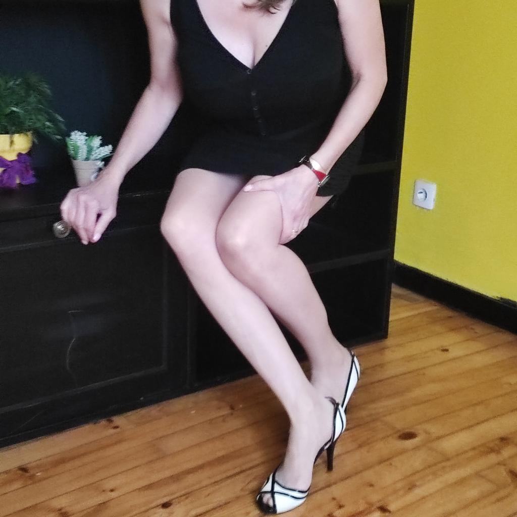 600894928: Chica busca chico en León