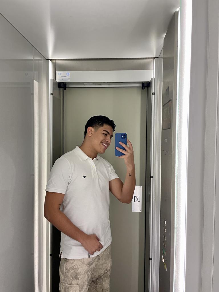 Chico busca chica en Mallorca: 