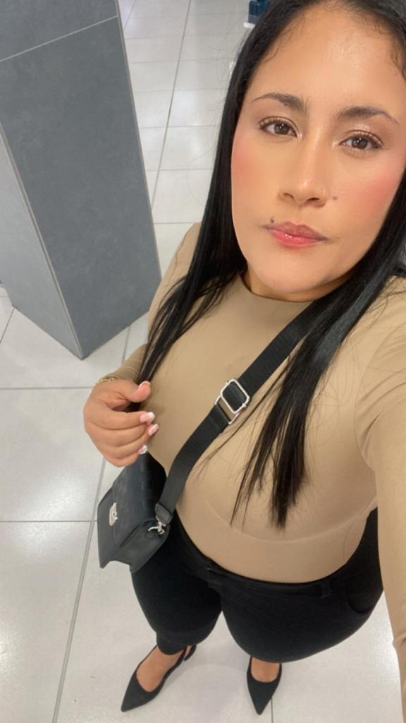 Chica busca chico en Valencia: Chica busca chico