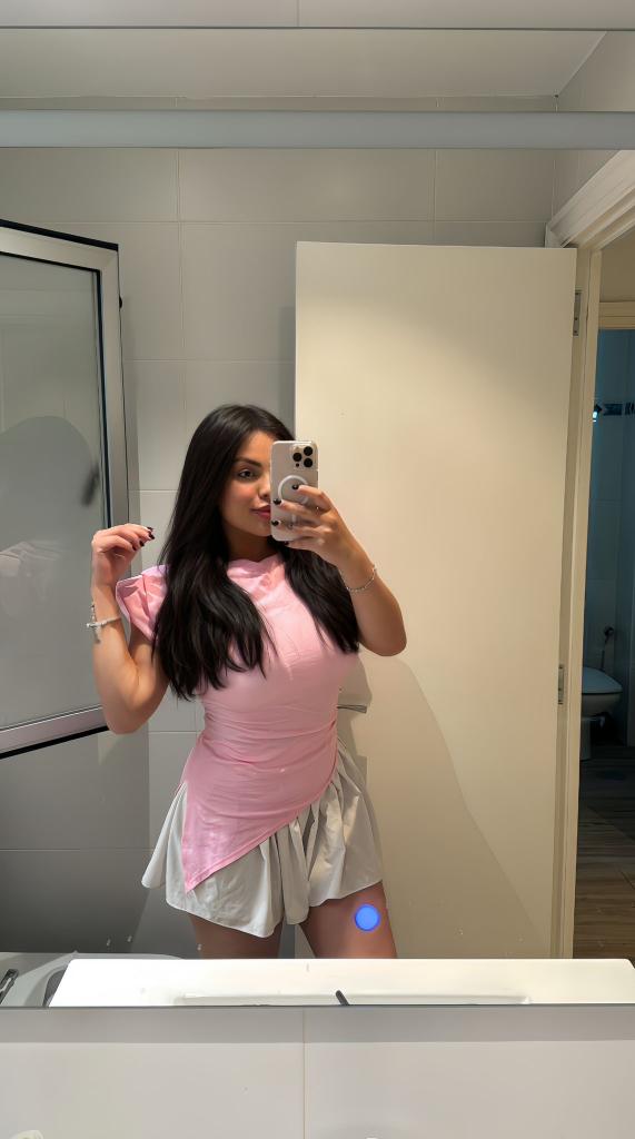 603202305: Chica busca chico en Granada