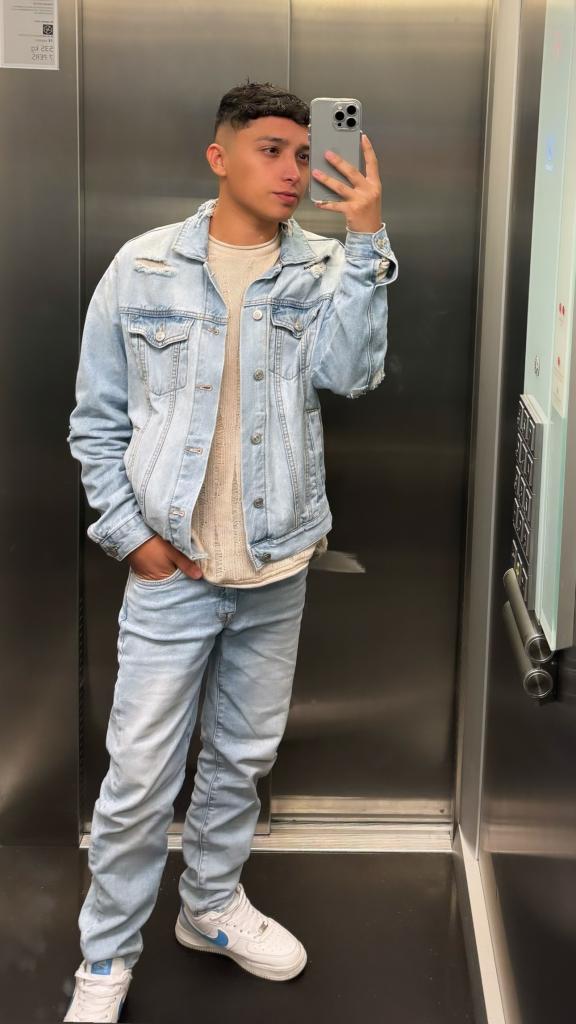 Chico busca chica en Málaga: 