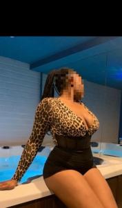 621325533: Chica busca chico en Madrid