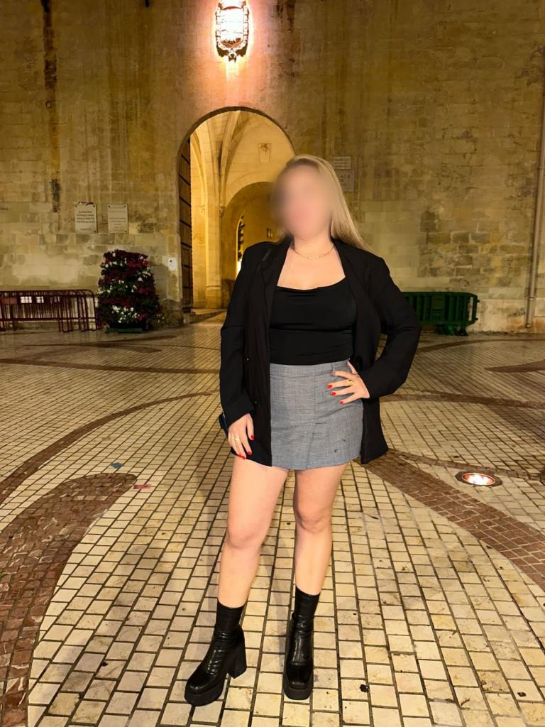 626971483: Chica busca chico en Huelva