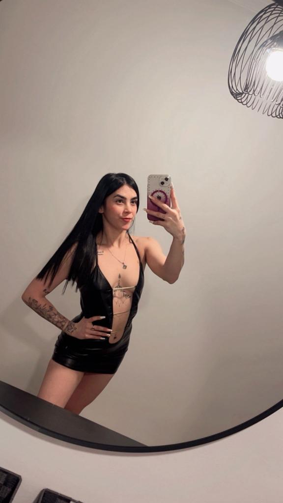 614896717: Chica busca chico en Madrid