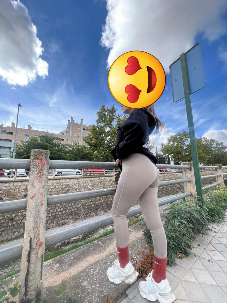 613320357: Chica busca chico en Murcia