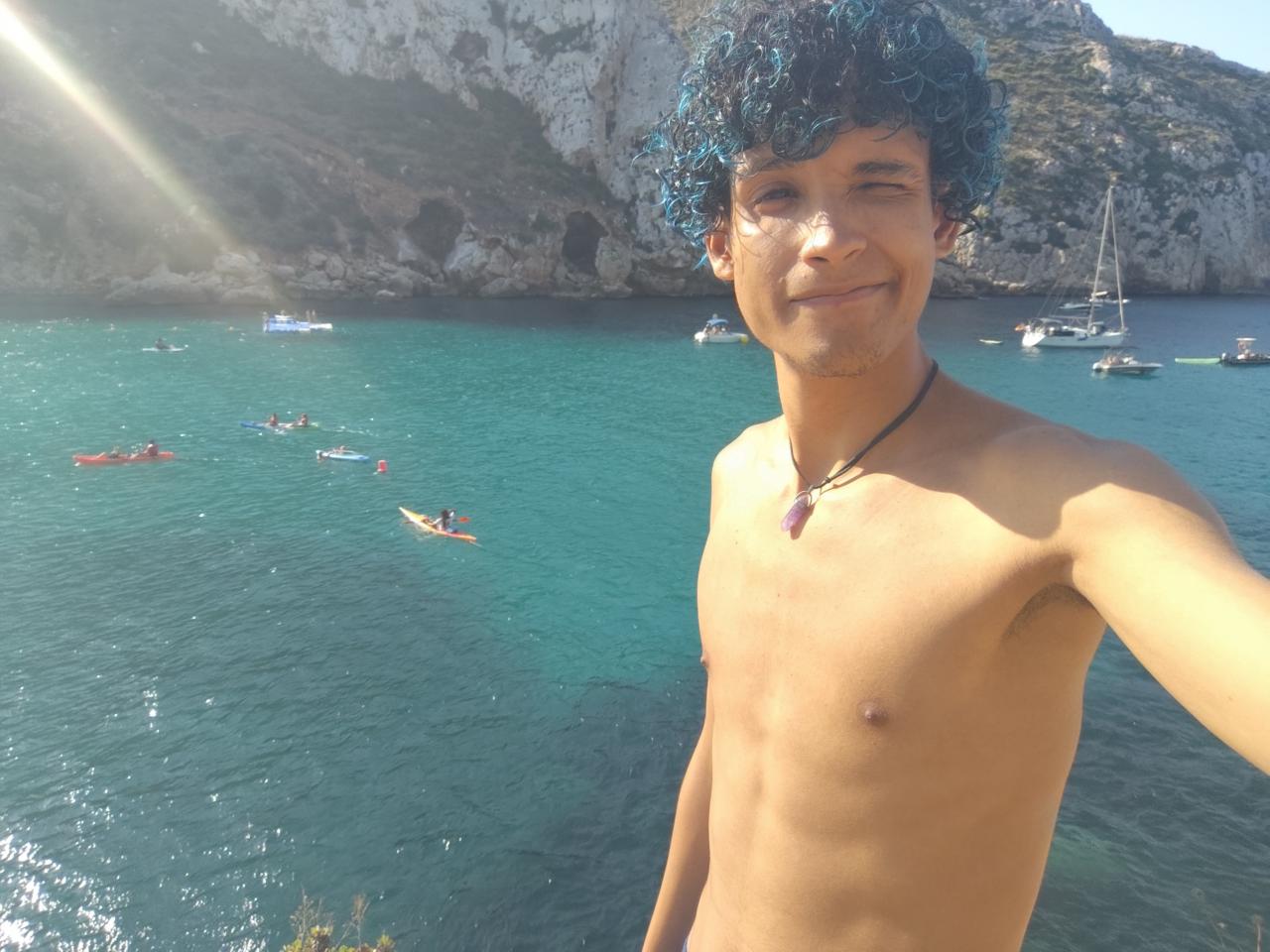 Chico busca chica en Alicante: 