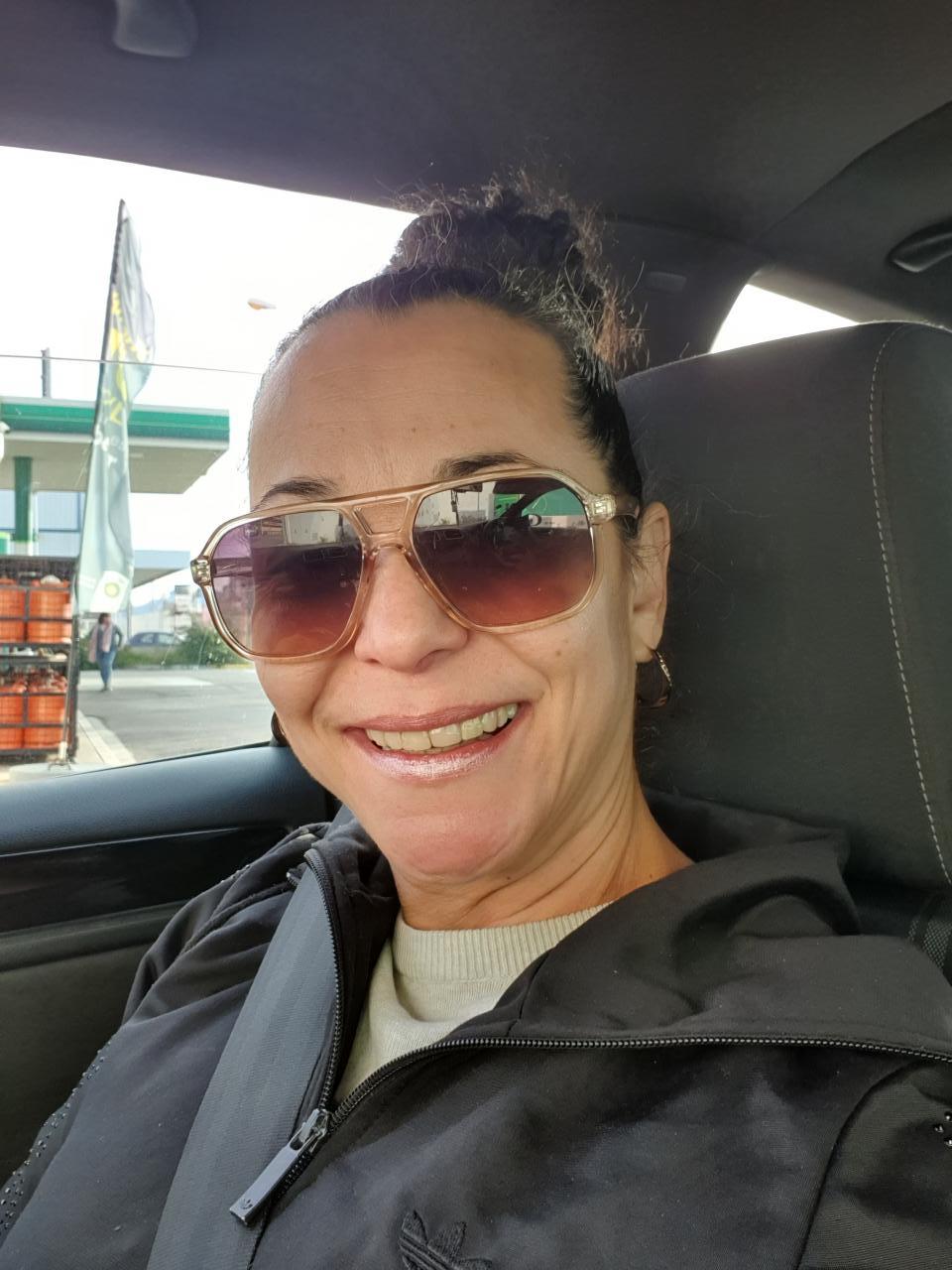 667605351: Chica busca chico en Valencia