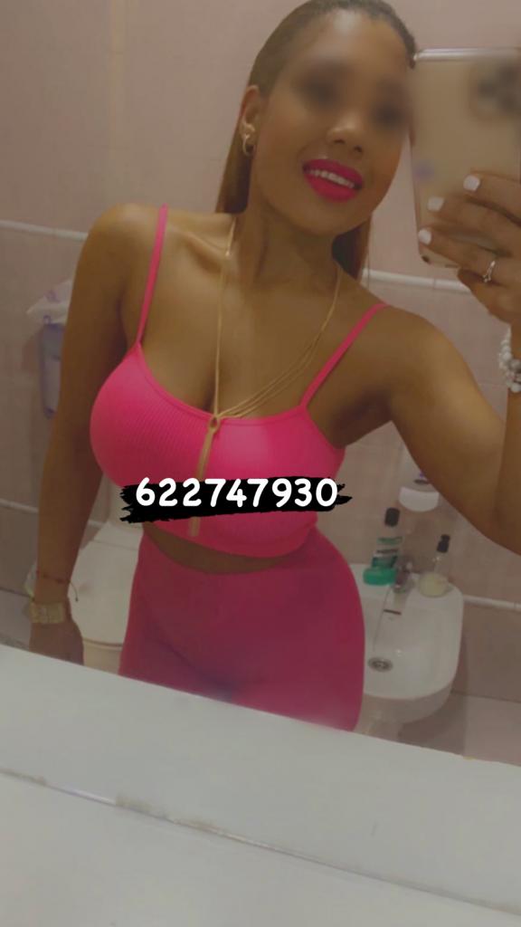 622747930: Chica busca chico en La Coruña