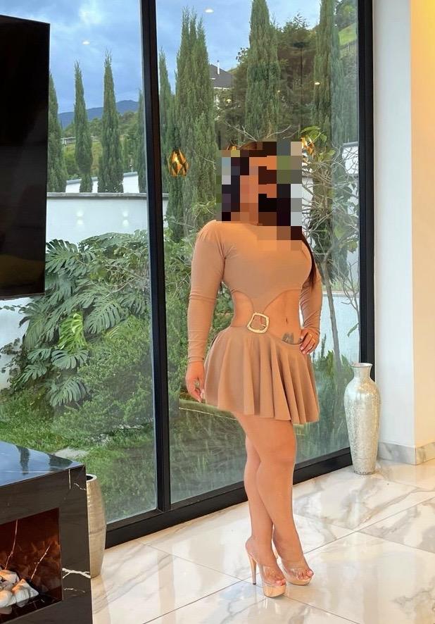 654263763: Chica busca chico en Pontevedra