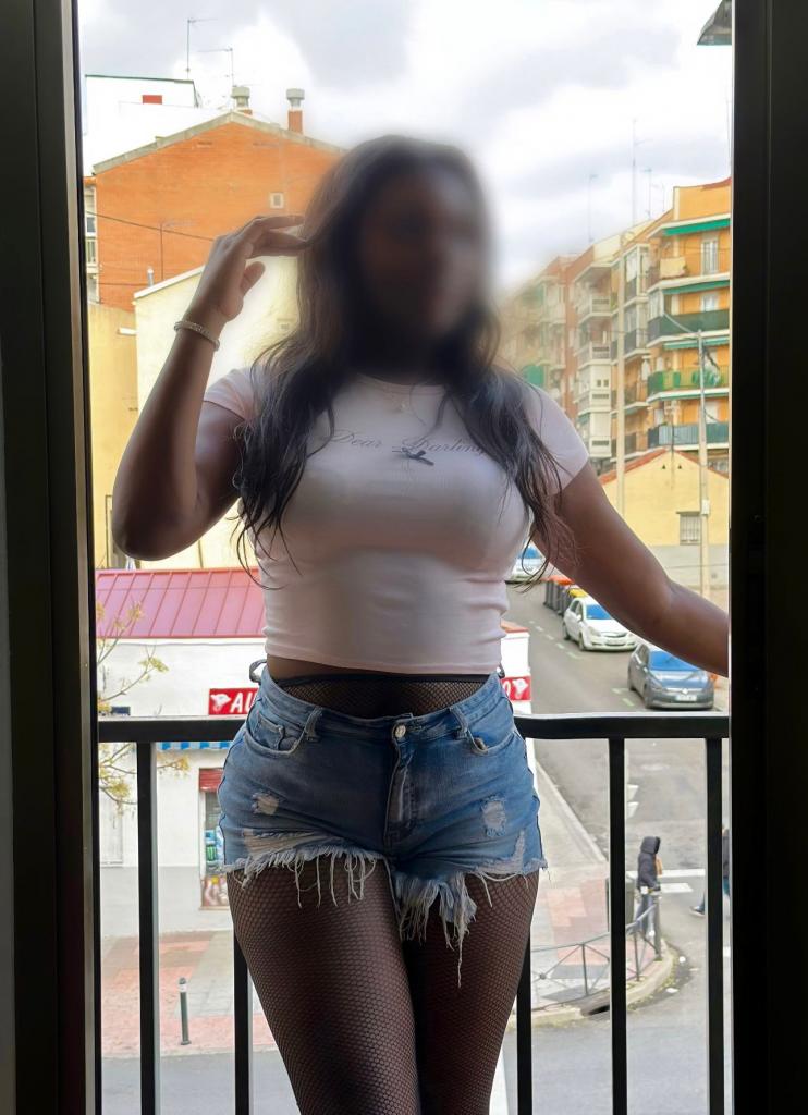 608980583: Chica busca chico en Madrid