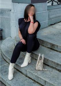 617753318: Chica busca chico en Madrid