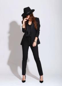 617116458: Chica busca chico en Madrid