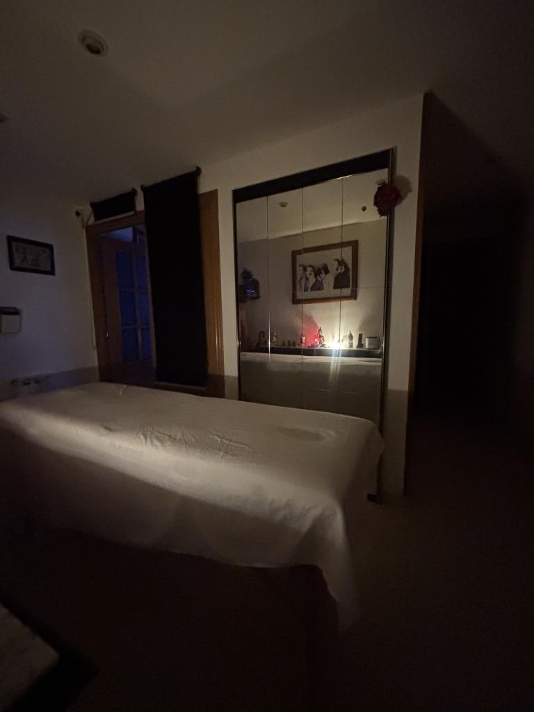 647329944:  en Barcelona