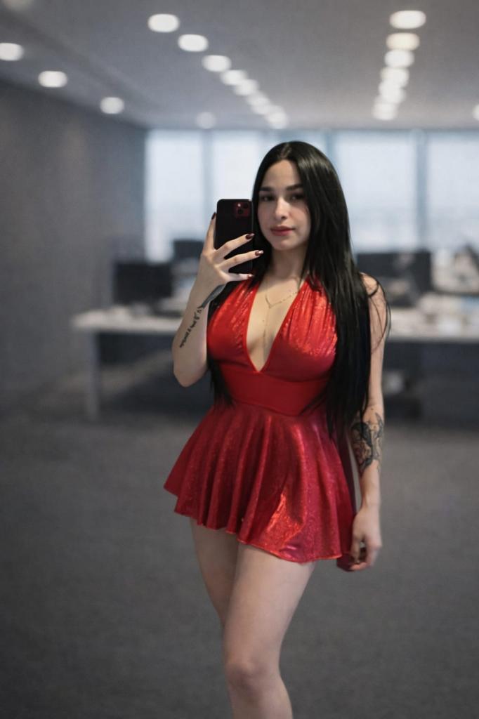 687658076: Chica busca chico en Sevilla