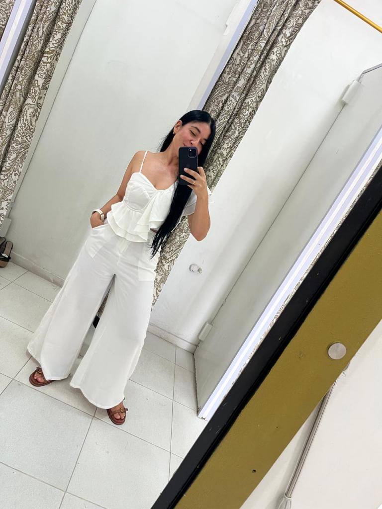 Chica busca chico en Tenerife: 