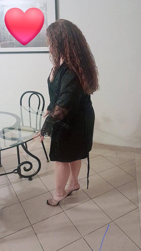 Chica busca chico en Cádiz: 