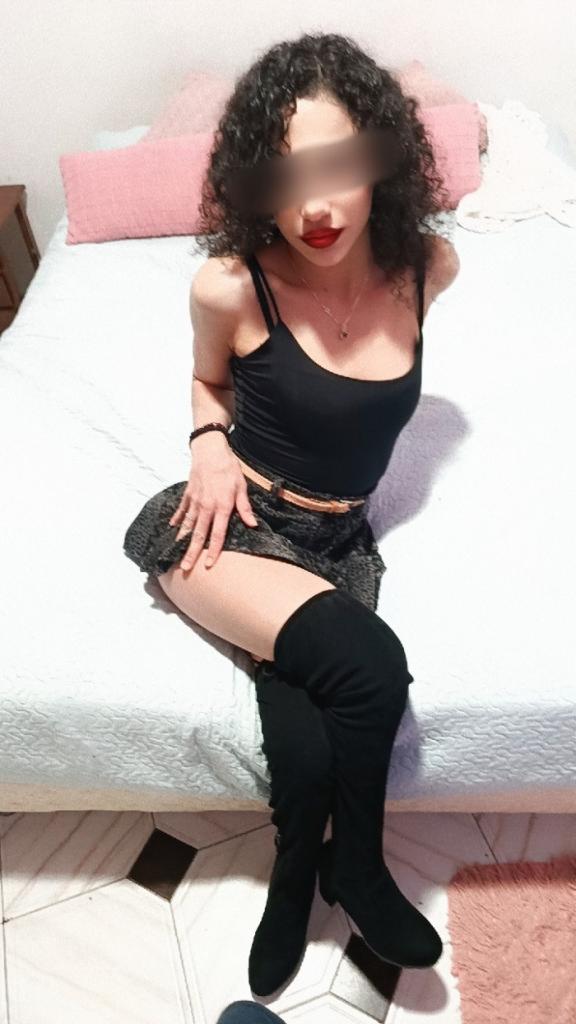 633917228: Chica busca chico en Madrid