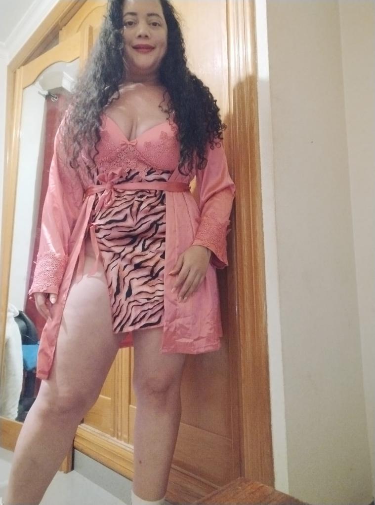 665465259: Chica busca chico en Almería