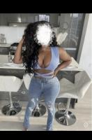 632779229: Chica busca chico en Barcelona