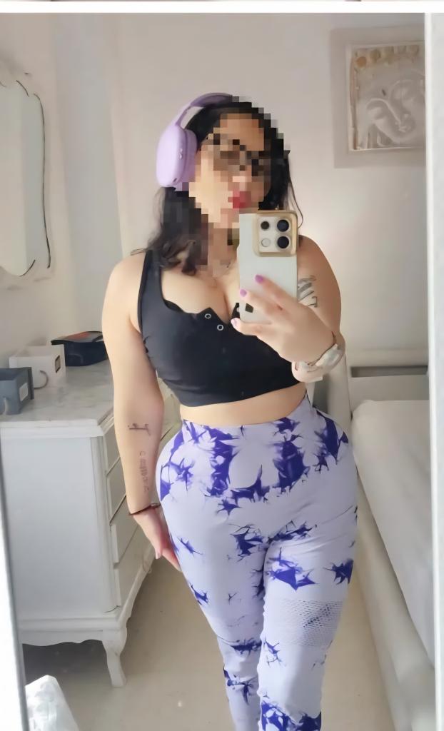 647075884: Chica busca chico en Huelva