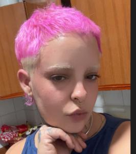 614875039: Chica busca chico en Madrid