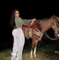 613668271: Chica busca chico en Navarra