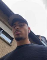 614667595: Chico busca chica en Cádiz