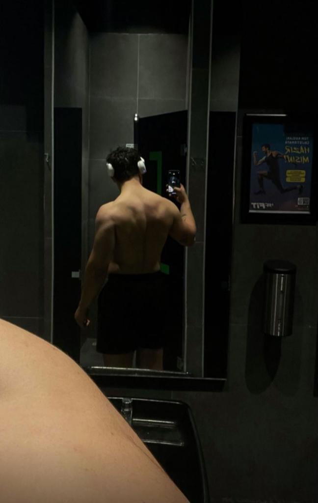 Chica busca chico en Barcelona: 