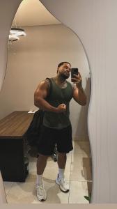 657227585: Chico busca chica en Pontevedra