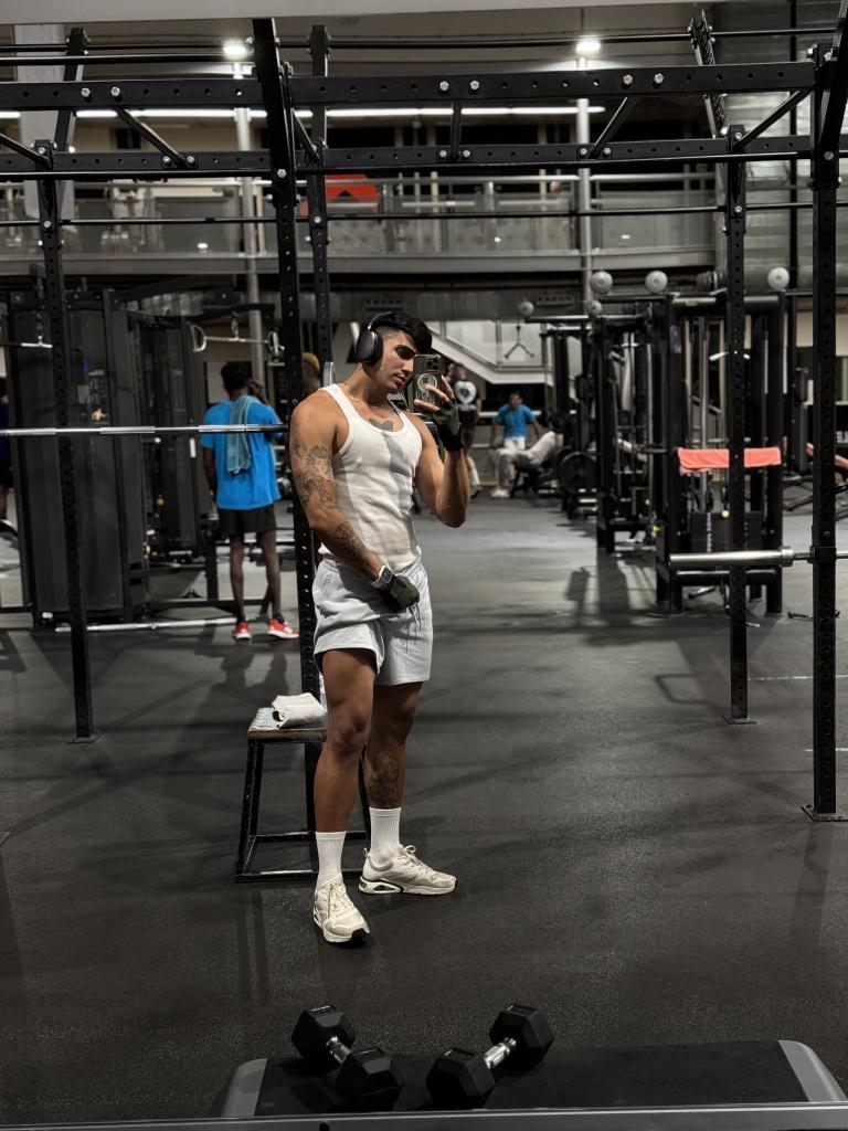 613279905: Chico busca chica en Sevilla