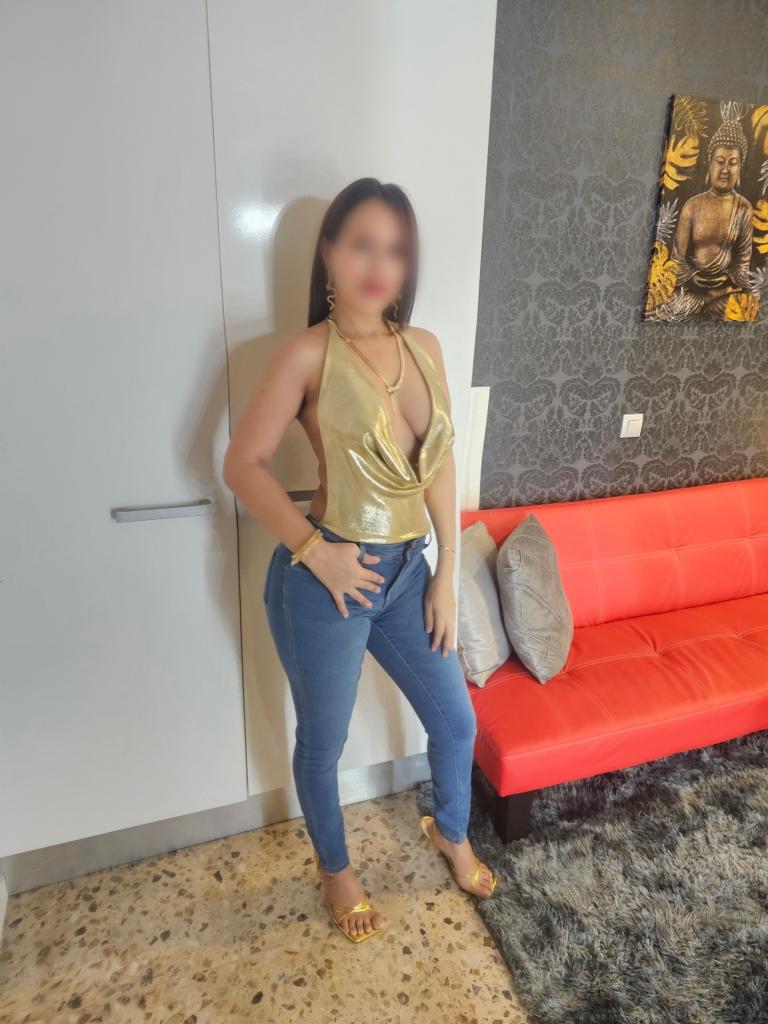 631849894: Chica busca chico en Pontevedra