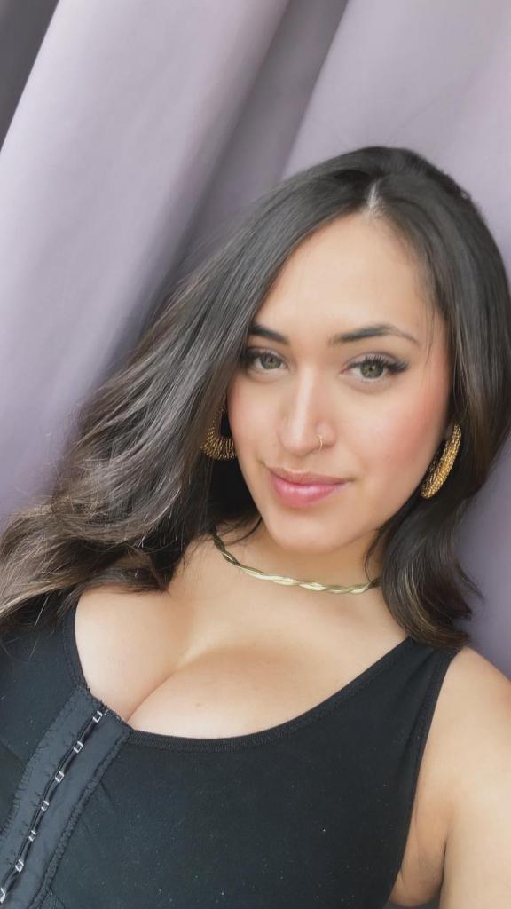 672097165: Chica busca chico en Navarra