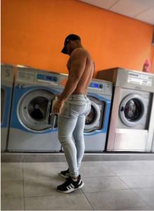 722494883: Chico busca chica en Pontevedra