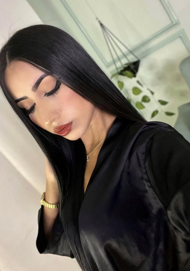 672642249: Chica busca chico en Granada