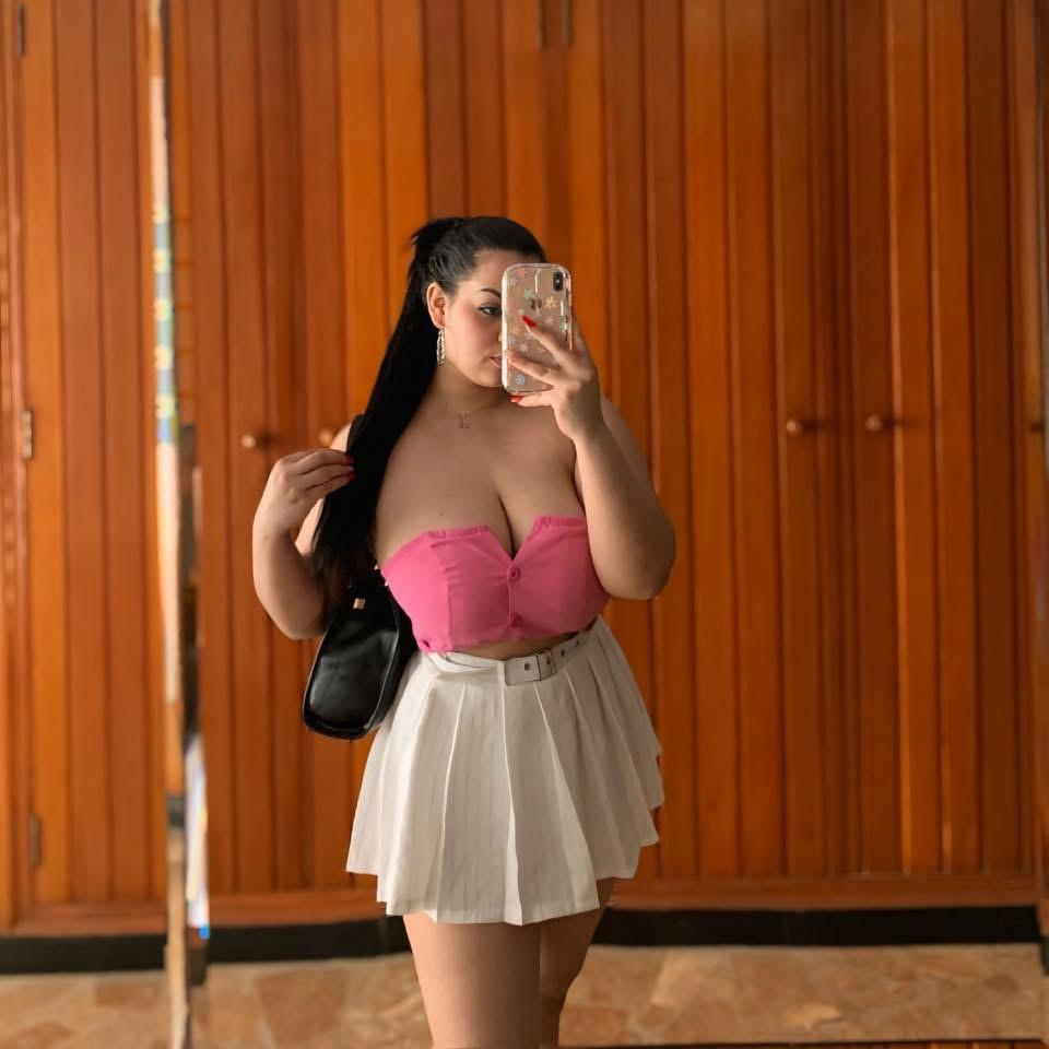 642406067: Chica busca chico en León