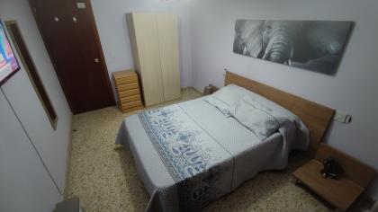 614370860:  en León