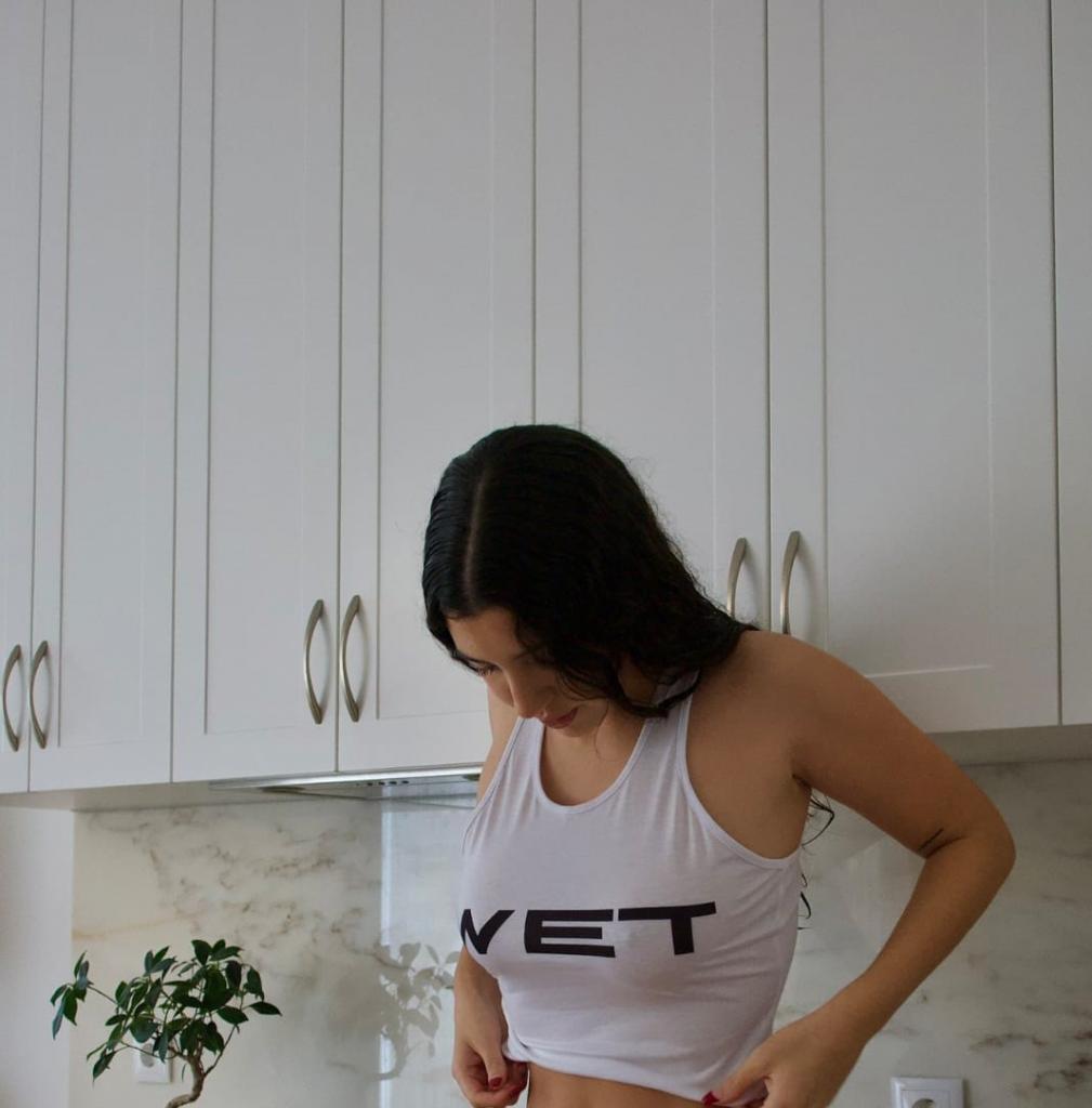 632345382: Chica busca chico en León