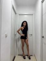 647163074: Chica busca chico en Málaga