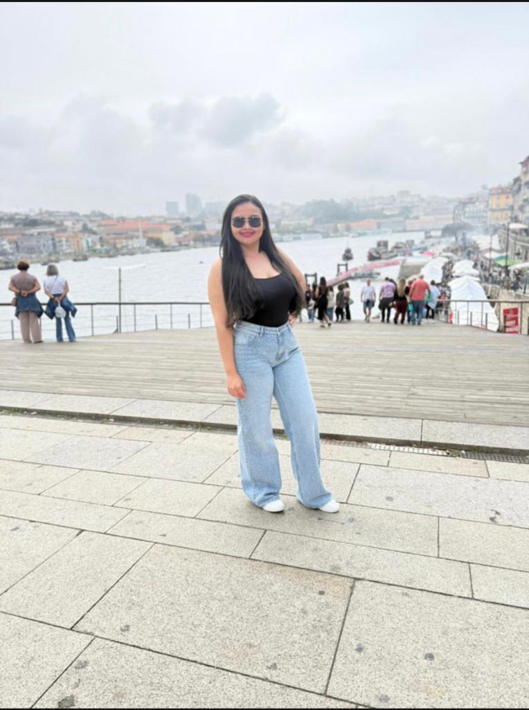 661119281: Chica busca chico en La Coruña