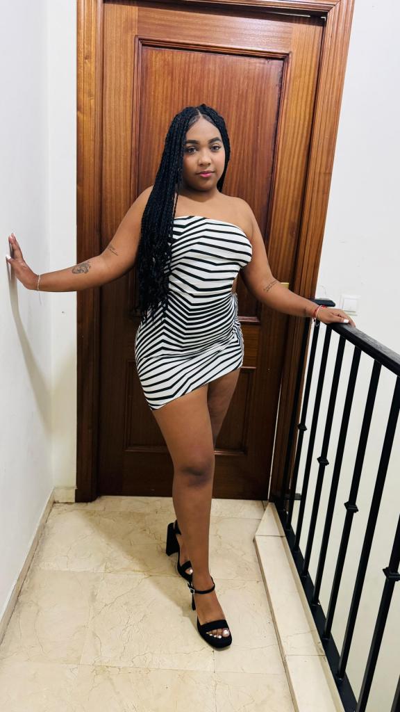 643033992: Chica busca chico en Sevilla