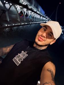 641377338: Chico busca chica en Valencia