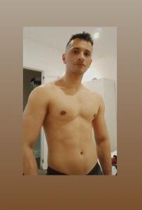 602804650: Chico busca chica en Valencia