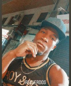 604303276: Chico busca chica en Las Palmas