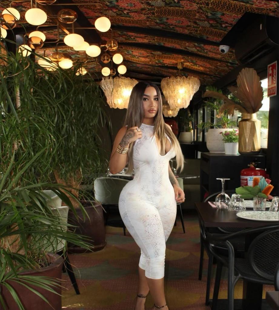 Chica busca chico en La Coruña: 