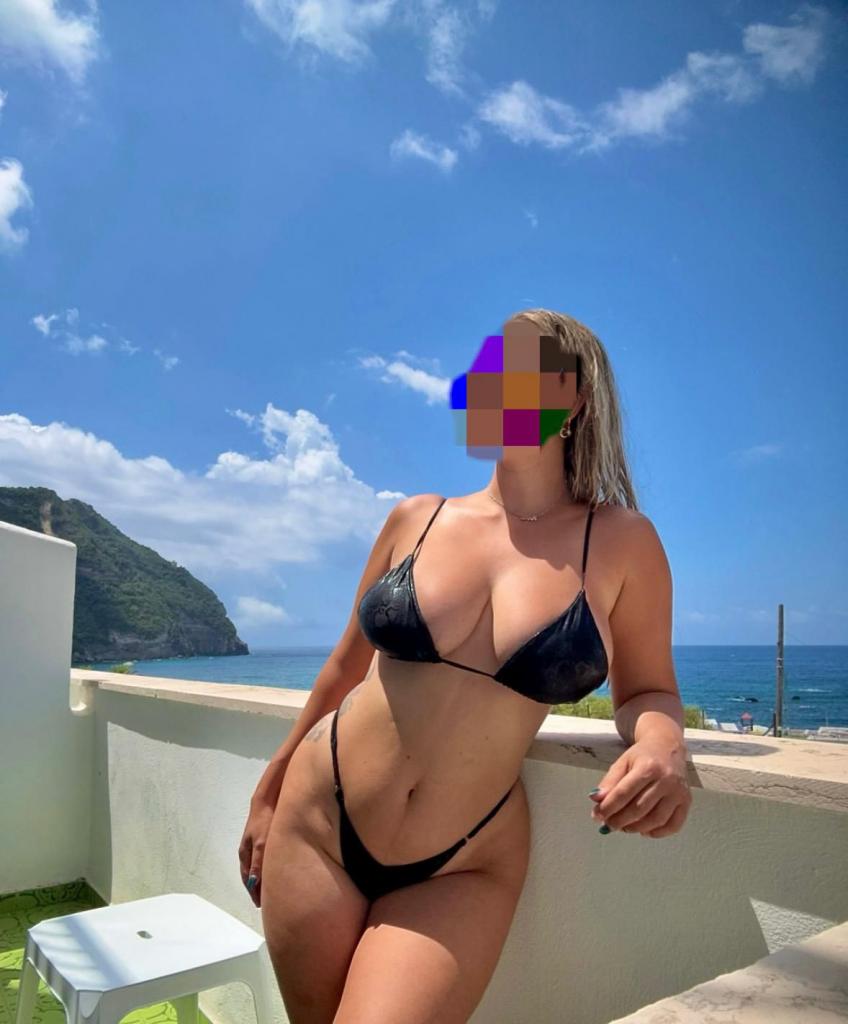 661403445: Chica busca chico en Málaga
