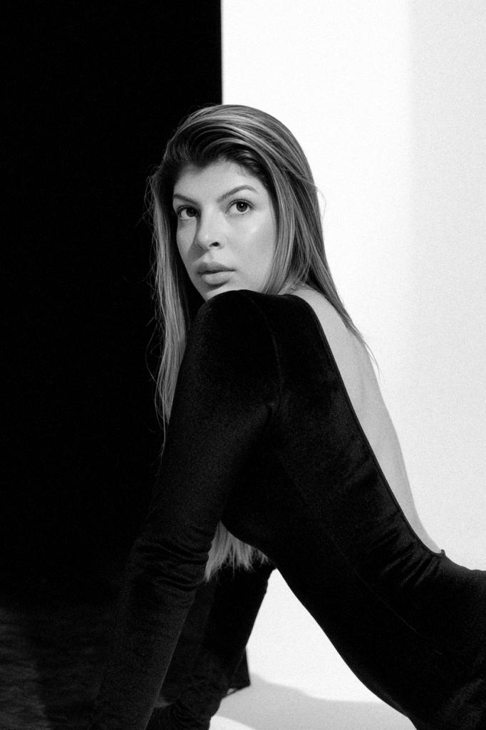 643748736: Chica busca chico en Zaragoza