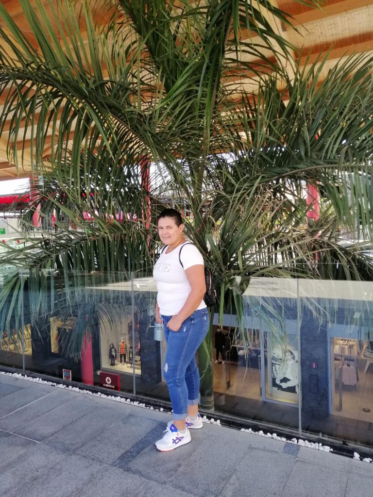 624988173: Chica busca chico en Tenerife