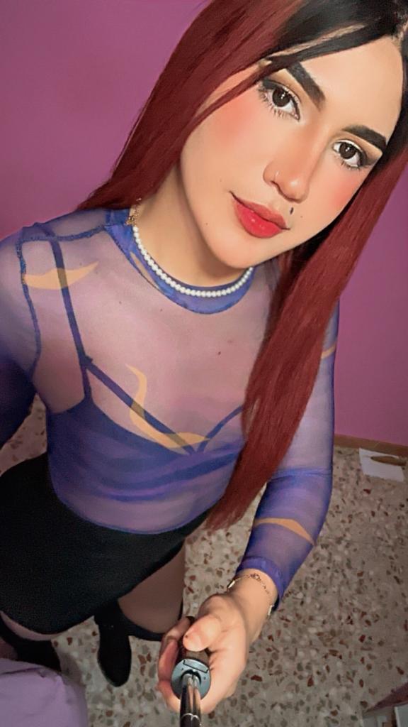 613737084: Transexual en Cáceres