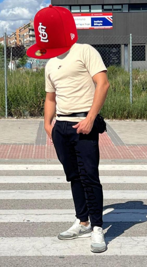 Chico busca chica en Pontevedra: 